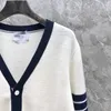 TB Pocket Red White and Blue Three Color Cardigan with Blue Four Stripes Off White Wool Long Cleeves مقترنة مع كارديجان للجنسين