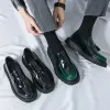 Deslize em mocassins verdes casuais grossos tassel sapatos formais homens maxiginos de couro patenteado