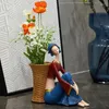 Dekorativa figurer Moderna minoritetsflickor Vase förvaringsfack