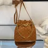 16% de descuento en bolsos de diseñador 2024 Bolsos Cubo de alta calidad para mujeres Comercio exterior Venta al por mayor Hombro más vendido con alta apariencia e Internet Celebrity Crossbody