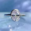 Anelli a grappolo SpringLady Anello con diamante ad alto tenore di carbonio 6 8MM Taglio ovale bianco Matrimonio per donne provenienti da Europa e America