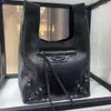 Borsa per negozio diretto in fabbrica Spedizione gratuita Netizen Stessa borsa da canotta per moto versatile nera palmare Tendenza da donna 2024