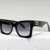 MIUI Designer Solglasögon designade för kvinnor elliptiska stora ramar MIUI08W Anti-strålning Personlig glasögonskiva avancerad estetiska amerikanska solglasögon