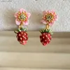 Boucles d'oreilles Collier Émail Européen Rose Printemps Et Été Baies Bijou Rouge Fraise Fleur Blanche Luciole Rose Boucles D'oreilles Collier Bague Costume L240323