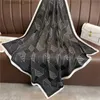 Bandanas Durag Foulards Foulard en soie sergé imprimé à la mode pour femmes Hijab bandeau musulman 90cm carré Bandana Foularf été châle étoles de plage 2023 Echarpe Y240325