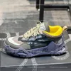 Designer Odsy 1000 sneakers med blå pilar på sidogummilinkläderfoder naglar på den enda fashionabla utomhuskvinnans avslappnade idrottsmän kvinnor sko