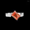 Anelli a grappolo Fenda Emerald Cut 925 Anello d'argento con diamanti ad alto carbone elegante e versatile unica