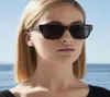 Sonnenbrille Mode Square Womenmen Designer Luxus getöntes schwarzes Objektiv Katze Auge Sonnenbrille transparent rosa blaue Brillen Frame6536688