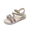 Kindersandalen voor peuters Flats Luxe Strass Parel Kleine meisjes Avondschoenen Mode Causaal Kinderen Feest Bruiloft Sandalen 240312