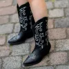 Buty masywne wysokie obcasy Midcalf Women Western Boots 2023 Zimowe haft retro poślizg na botkach cowgirl eleganckie buty cmfort damskie buty