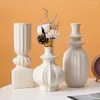 Wazony nordycki nowoczesny biały wazon ceramiczny dla kwiatów domowy salon sypialnia dekoracje wnętrz