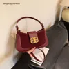 Omuz Çantası Marka İndirim Kadın Under's Under's Under's Under Trow Women Yeni Doku Çok yönlü el çantası şık tek crossbody