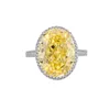 Bagues de cluster Classique Pigeon Egg Jaune Vert Haute Carbone Diamant Bague Pour Femmes Réel S925 Sterling Argent Vintage Bijoux Cadeau De Fête Des Mères