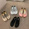 Chaussures décontractées 2024 mode printemps soie Tabi Ninja mocassins bout rond fendu femmes simple sans lacet femme mocassins doux