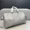 24SS Herrens lyxdesigner Keepall Travel Bag Airport väska Mäns handväska axelväska crossbody väska resväska förvaring väska mot amaa