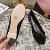 2024 Ballerine en cuir à bout rond pour femme