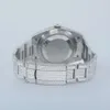 Rayonnez d'élégance à chaque événement avec une montre-bracelet éblouissante en acier inoxydable et diamants de laboratoire glacés signée pour hommesYDGF