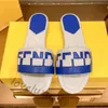 Designer Sliders Mulheres Baguette Chinelos Flat Mules Couro Embelezado Moda Carta Sólida Sandálias de Verão Praia Slides Tamanho 42