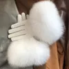 Real Sheepskin Fox Fur Gloves Womens äkta läderhandske Vinter Varm modestil naturlig fluffig rävpäls överdimensionerad anpassning 240314