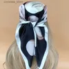 Bandana's Durag Luxe Design Vierkante Zijden Hijab 70X70CM Hoofddoek 2023 Populaire nieuwe stijl Strand Zonnebrandcrème Sjaals De Vier Seizoenen Dames Hoofddoek Y240325