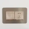 Ny enkel anti-Dirty Buckle Type Icke-vidhäftande dammtät Switch Protective Cover Outlet Wall Sticker för hemmet vardagsrumsdekor