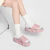 Zapatillas Mujer Hombre Moda Chanclas Unisex Inicio Zapato Baño Diapositivas antideslizantes Sandalias interiores al aire libre Plataforma Soft Eva