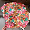 Bandanas Durag Scarves 70 cm design hårband fyrkantiga halsdukar modetryck satin siden halsduk för kvinnor halsnad handled wraps lady band sjal foulard y240325