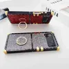 Cas de téléphone portable Nouveau luxe de mode carré bijou en cuir étui pour samsung Galaxy Z Flip 5 4 3 porte-anneau couverture antichoc Fundas Glitter Case H240326