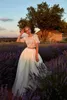 Boho Due pezzi Abito da sposa O-Collo 3D Applicazioni di pizzo Chiffon Maniche corte Paese Boho Abiti da sposa formali Vestido De Novias