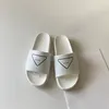 Berömda designer Sandal tofflor Womens virkning Flatform Slides Sandal Heels Slider Classic Beach Högkvalitativ sandaler utomhus resepoolplattform med storlek 35-43