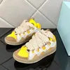 2024 Luxury Leather Curb Sneakers Designer Klänningskor för män Kvinnor Extraordinärt casual gummi Vit elfenben kalvskinn gummi Nappa Platform sula