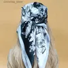 Bandanas Durag Bandanas Design 70x70cm Silk Hijab The Four Seasons Scalves Women New Style Square Headscarf Luxury Sunscreen Beach Kerchief Y240325