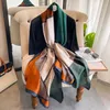 Sarongs 180 * 90 سم كاتم كاتمائي جديد للعلامة التجارية الفاخرة وشاح شال ملفوفة الربيع برأس Bufanda Foulard Womens Bandana Beach Stoles 2024 Silk 240325