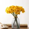 Fiori decorativi 6 pezzi eccellente simulazione bouquet di fiori di narciso leggero arredamento per piante finte per la scuola