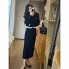 Dwuczęściowa sukienka w stylu koreańsku w stylu jesiennym zabytkowym czarnym eleganckim sceną w stylu długoterapeve z długim rękawem dla subtelnego i wyrafinowanego wyglądu.