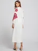 エスニック服春夏秋の白い刺繍された女性のための長いドレスエレガントなOネックパフスリーブハイウエストパーティーローブファッション