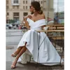 Abiti da sposa moderni in raso bianco A Line Sexy con spalle scoperte pieghettati Plus Size Boho Abiti da sposa da giardino Semplice lunghezza tè pieghettato Abiti da sposa corti CL3416