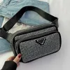 14% DI SCONTO Borsa firmata 2024 Borse Moda Brilliant Chest Camera Donna Stile occidentale Una spalla Crossbody Acqua Vita portatile