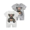 Projektant Baby Boys Rompers Toddler Kids Plaid Bear Patch Haft haft krótki rękawie Sumps Summer Infant Girls Cotton Climb Ubrania Z7327