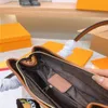 Üst lüks çanta tasarımcısı antik çanta omuz crossbody çanta kadın omuz çanta çanta altı koltuk çantası makyaj çantası cüzdan 26cm pcvnf