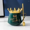 Mugs Crown موضوع الحليب / القهوة الرسوم المتحركة متعدد الألوان أداة المطبخ هدية X-Mas مع شريحة الهاتف المحمول