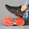 Skor 2023 Nya hösten sneakers Casual Men's Shoes Breattable Mesh Running Shoes Korean version av herrvattenskor stora storlekar