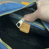 24SS Diseñador de lujo para hombres Denim Envejecido Messenger Bag Crossbody Bolsa de cámara Bolsa de asas para hombres Bolsa de hombro Bolsa de teléfono móvil Monedero 2 HGLH