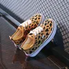 Детская обувь весна распродажа детская обувь девочка Candy Color Fashion Sneaker Canvas Front Lace-Up Boys Обувь для ботинки дышащие и не скользящие с низким уровнем отдыха.