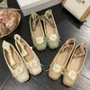 Casual Shoes 2024 Spring and Autumn Daffodil Fairy Gentle Flat Ballet Single National Style Women arbetar bekväma för