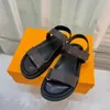 Designer Womens Fashion Sandals tofflor Kvinnor Slides Sexiga Sandaler Mens Luxurys Designers Real Leather Platform Sandal Flats Old Shoes Ladies Beach 35-45