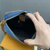 24SS Diseñador de lujo para hombres Denim Envejecido Messenger Bag Crossbody Bolsa de cámara Bolsa de asas para hombres Bolsa de hombro Bolsa de teléfono móvil Monedero 2 HGLH