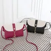 Torby na ramię kobiety torba crossbody dla uroczego łańcucha czarna torebka moda skórzana ręka worek główny femme