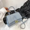 % 42 İndir Tasarımcı Çantası 2024 Çantalar Moda Trend Crossbody Çok yönlü B-ailesi Timsah Desen Kum Saati B-Line Moda Küçük Ağ