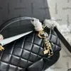 Women Designer Lambskin Top Rushe Classic Mini Flap Torby z Lion Lucky Charm Gold Metal Sprzęt Matelasse Tinka Crossbody Torebka Zamek 20 cm